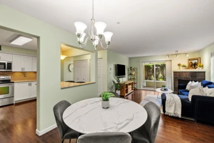 Breakfast Nook Photo of 109 20189 54 Avenue, Langley, BC