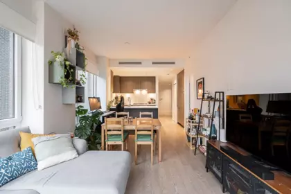 Guest Bathroom Photo of 108 489 W 26th Avenue, Vancouver, BC