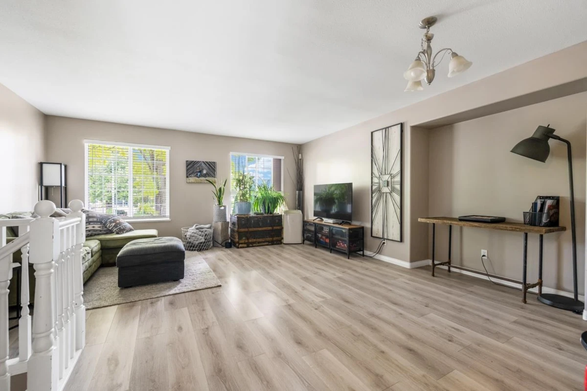 Family Room Photo of 35026 Exbury Avenue, Abbotsford, BC