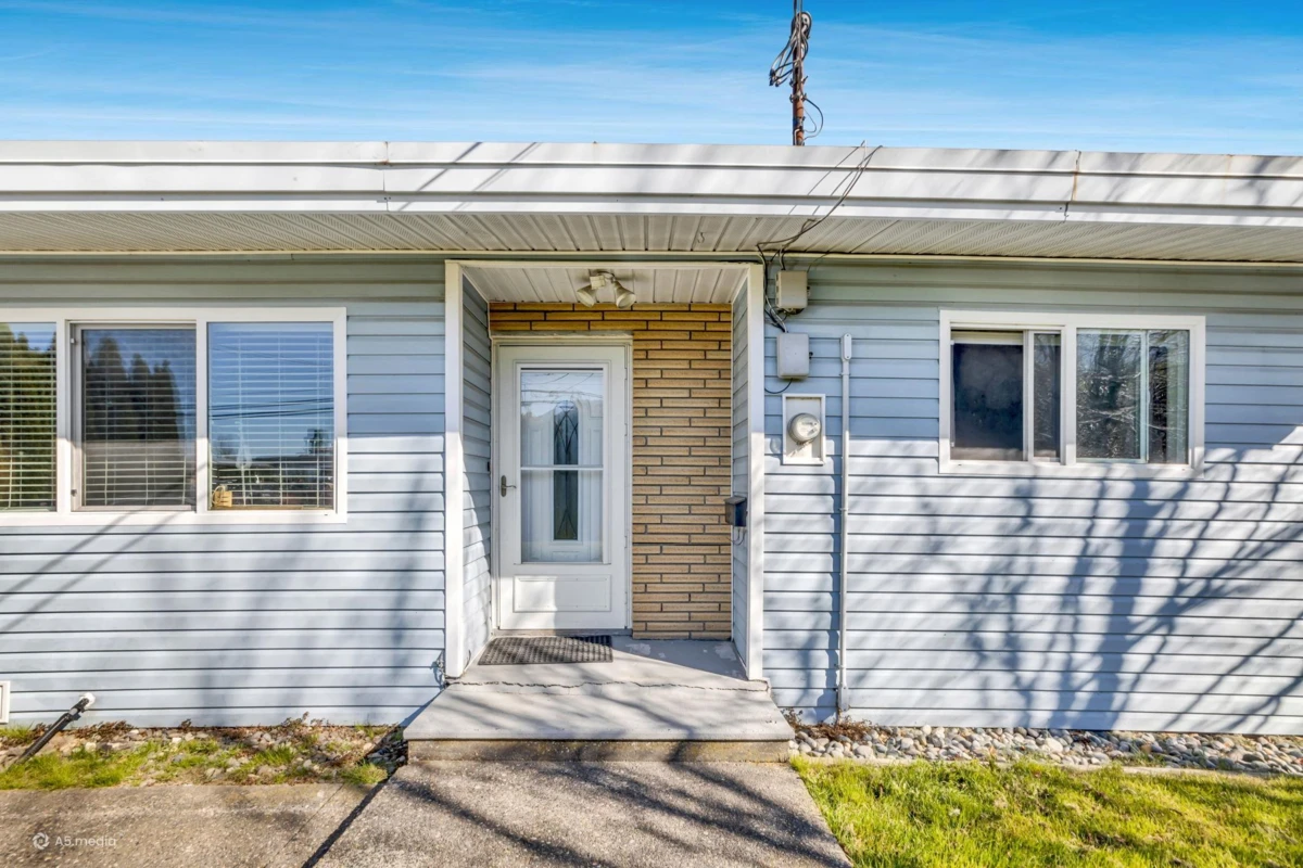 Family Room Photo of 41965 Yarrow Central Road, Yarrow, BC