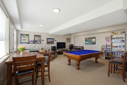 Basement Recreation Room Photo of 30420 Dewdney Trunk Road, Mission, BC
