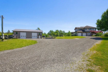 Outdoor Patio Photo of 30420 Dewdney Trunk Road, Mission, BC