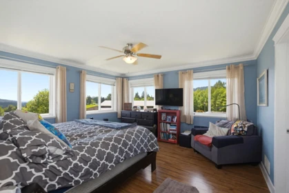Primary Bedroom Photo of 30420 Dewdney Trunk Road, Mission, BC