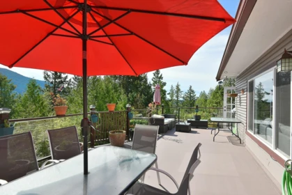 Breakfast Nook Photo of 4906 Sinclair Bay Road, Garden Bay, BC