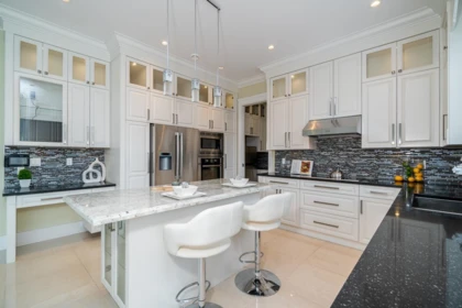 9820 Gilhurst Crescent, Richmond, BC, Richmond — Single Family Residence for sale