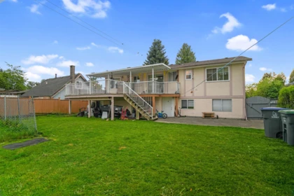 Hallway Photo of 9298 Cinnamon Drive, Surrey, BC