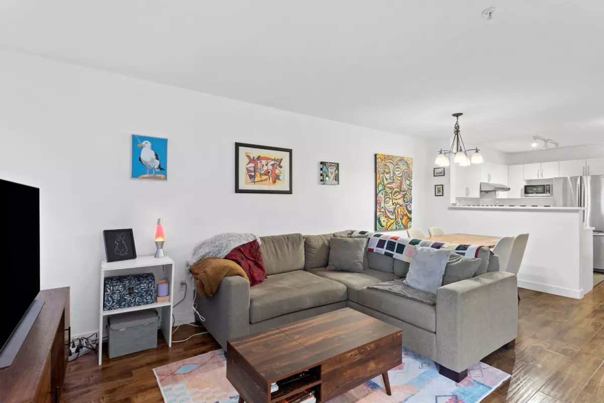 Family Room Photo of 104 688 E 16th Avenue, Vancouver, BC