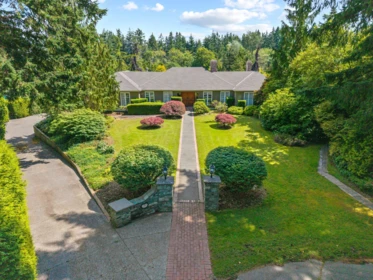 13469 27 Avenue, Surrey, BC, Surrey — Single Family Residence for sale