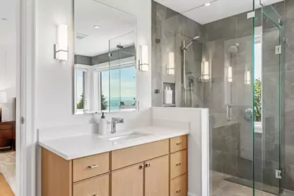 Mudroom Photo of 2668 Haywood Avenue, West Vancouver, BC