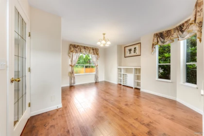 Powder Room Photo of 16042 108A AVENUE, Surrey BC V4N 1P1