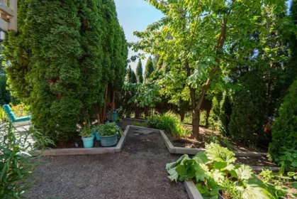 Garden / Landscaping Photo of 26838 32 Avenue, Langley, BC