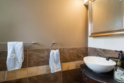 Guest Bathroom Photo of 26838 32 Avenue, Langley, BC