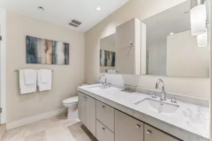 Primary Bathroom Photo of 204 866 Arthur Erickson Place, West Vancouver, BC