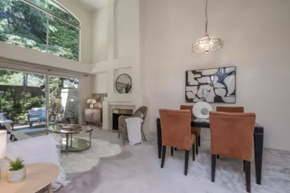 Breakfast Nook Photo of 10 15273 24 Avenue, Surrey, BC