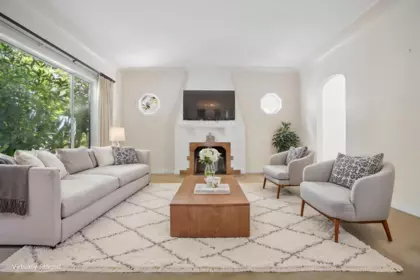 Breakfast Nook Photo of 311 W 21st Avenue, Vancouver, BC