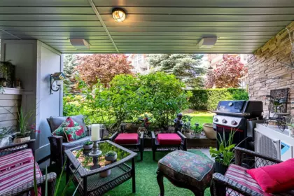 Hallway Photo of 106 6480 194 Street, Surrey, BC