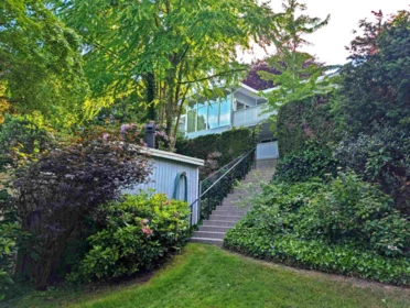 Front Yard Photo of 680 St. Andrews Road, West Vancouver, BC