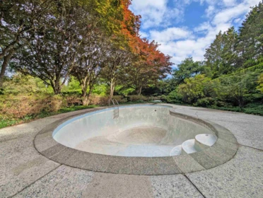 Garden / Landscaping Photo of 680 St. Andrews Road, West Vancouver, BC