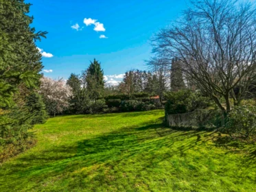 Swimming Pool Photo of 680 St. Andrews Road, West Vancouver, BC