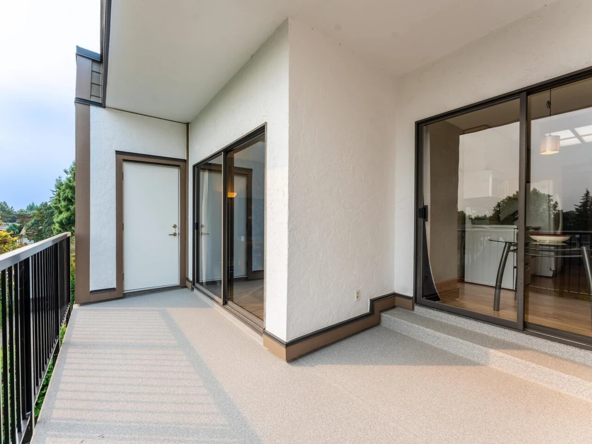 Family Room Photo of 305 8760 No. 1 Road, Richmond, BC