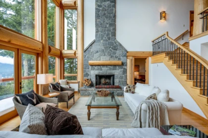 3826 Sunridge Drive, Whistler, BC, Whistler — Single Family Residence for sale