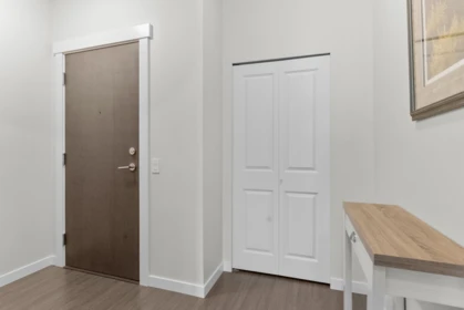 Walk-In Closet Photo of 424 31158 Westridge Place, Abbotsford, BC
