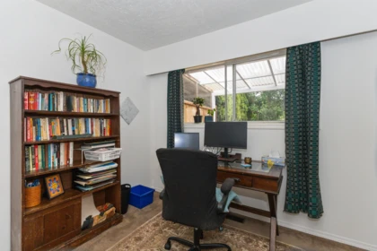 Powder Room Photo of 34282 Catchpole Avenue, Mission, BC