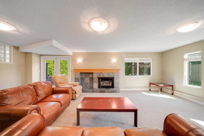 Kitchen Island Photo of 7720 Waterton Drive, Richmond, BC
