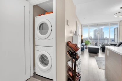 Walk-In Closet Photo of 1807 4485 Skyline Drive, Burnaby, BC