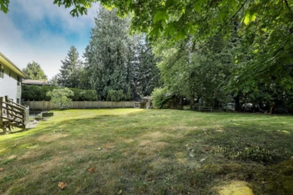Kitchen Island Photo of 9385 125 Street, Surrey, BC