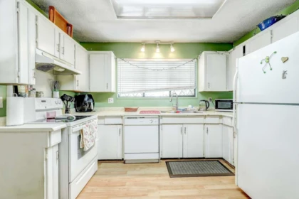 Outdoor Kitchen Photo of 9385 125 Street, Surrey, BC