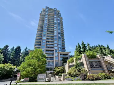Garden / Landscaping Photo of 1006 280 Ross Drive, New Westminster, BC