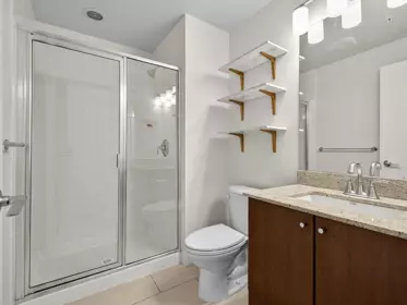 Hallway Photo of 1006 280 Ross Drive, New Westminster, BC