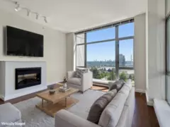 1006 280 Ross Drive, New Westminster, BC