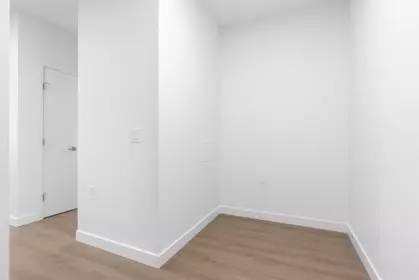 Powder Room Photo of 118 82 First Street, New Westminster, BC
