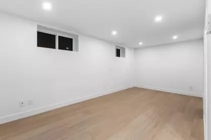 Office / Den Photo of 1 6831 Salisbury Avenue, Burnaby, BC