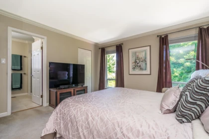 Hallway Photo of 1378 160a Street, Surrey, BC