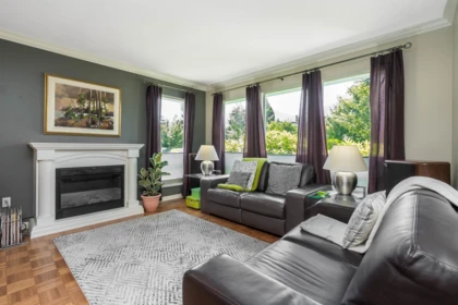 Kitchen Island Photo of 1378 160a Street, Surrey, BC