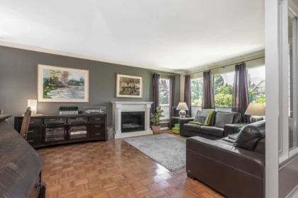 Kitchen Photo of 1378 160a Street, Surrey, BC