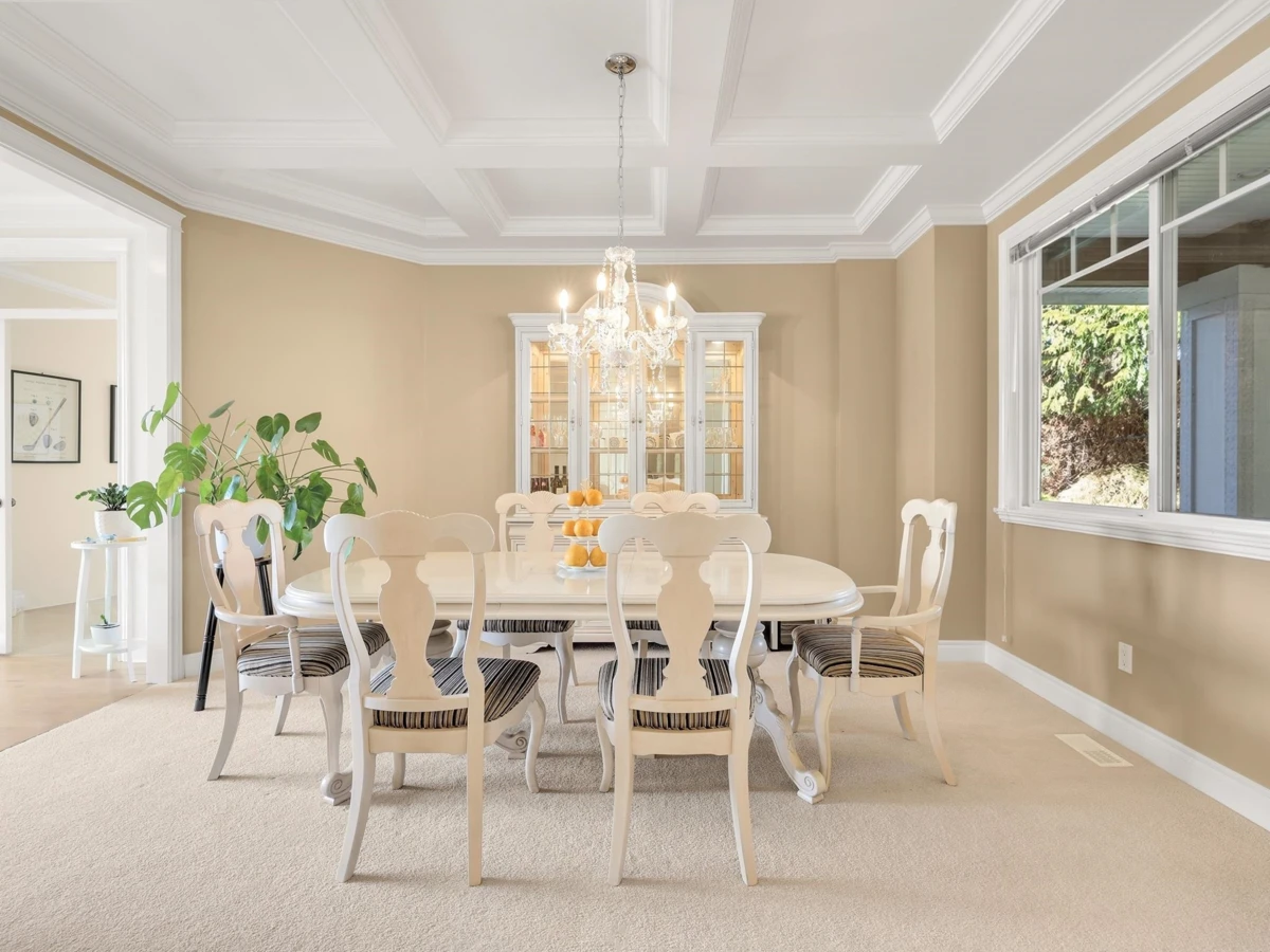 Dining Area Photo of 13518 Marine Drive, Surrey, BC