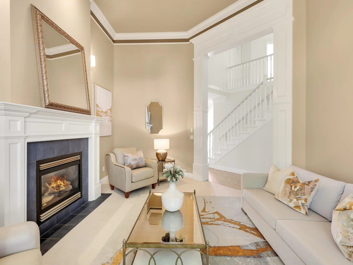 Family Room Photo of 13518 Marine Drive, Surrey, BC