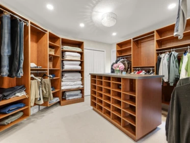 Loft / Bonus Room Photo of 13518 Marine Drive, Surrey, BC