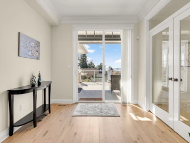 Walk-In Closet Photo of 13518 Marine Drive, Surrey, BC