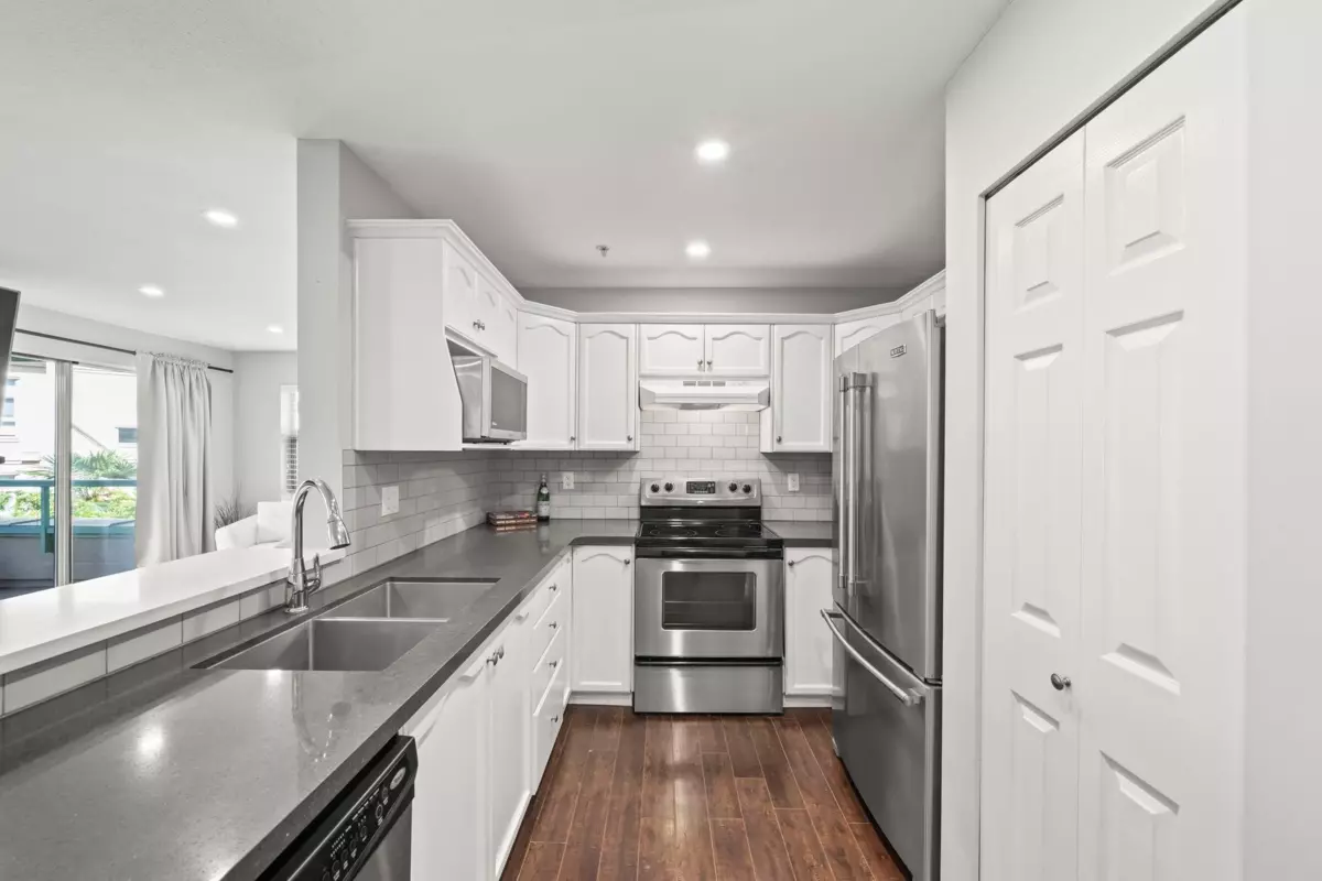 Family Room Photo of 506 301 Maude Road, Port Moody, BC