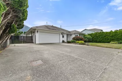 Aerial View of 1636 Agassiz-Rosedale No 9 Highway, Agassiz, BC