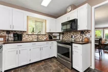 Walk-In Closet Photo of 1636 Agassiz-Rosedale No 9 Highway, Agassiz, BC