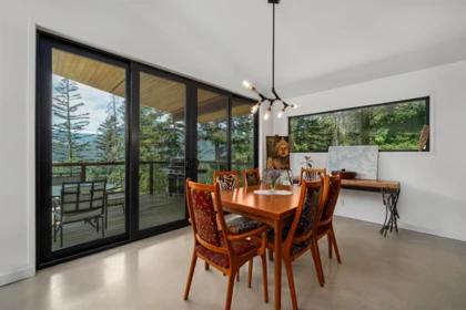 Kitchen Island Photo of 1715 Wishbone Court, Pemberton, BC