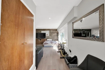 Basement Recreation Room Photo of 8577 184 Street, Surrey, BC