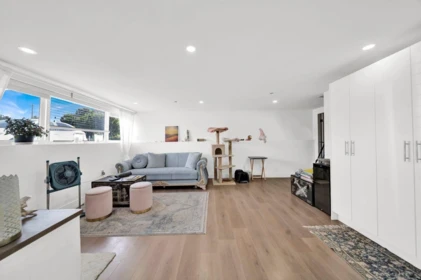 Hallway Photo of 8577 184 Street, Surrey, BC