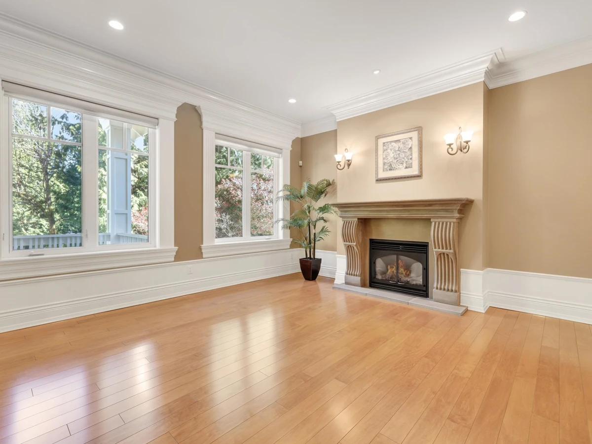 Dining Area Photo of 13464 Vine Maple Drive, Surrey, BC